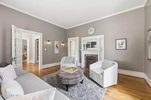 Living - 314 E 2nd St, Washington, NC 27889 photo 5 of 6