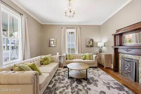 Living - 314 E 2nd St, Washington, NC 27889 photo 1 of 6