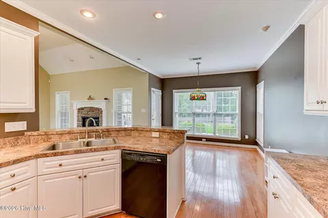 Kitchen - 644 Cornerstone Pl, Evans, GA 30809 photo 4 of 5