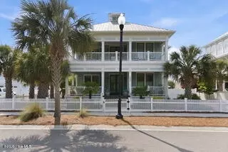 1234 Croaker Ln, Carolina Beach, NC 28428