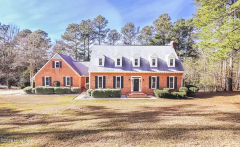809 Houndslake Dr, Aiken, SC 29803