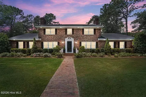 2202 S Live Oak Pkwy, Wilmington, NC 28403