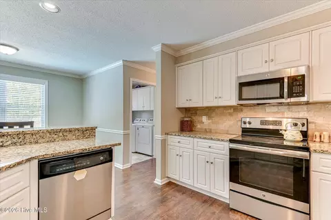 Kitchen - 4668 La Pointe, Evans, GA 30809 photo 6 of 6