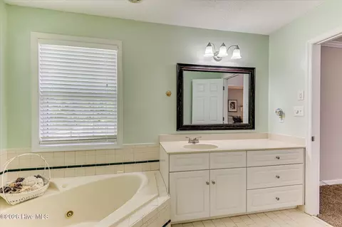 Bath - 4668 La Pointe, Evans, GA 30809 photo 4 of 5
