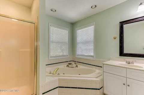Bath - 4668 La Pointe, Evans, GA 30809 photo 2 of 5