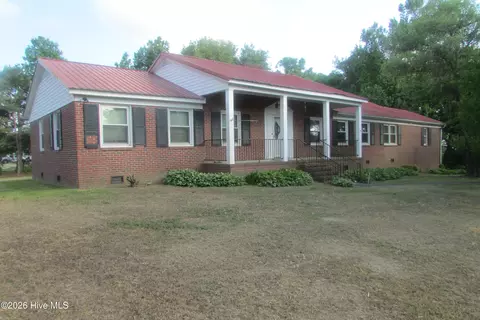 1102 Isaac Weeks Rd, Clinton, NC 28328