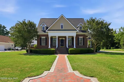 3295 Daniel Dr, Farmville, NC 27828