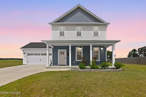 74 Cindy Rd, Richlands, NC 28574