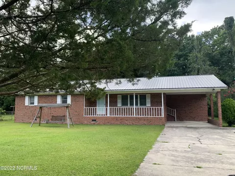 133 Ridge Rd, Newport, NC 28570