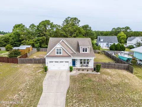 116 Dogwood Ln, Hampstead, NC 28443