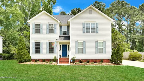 3605 E Baywood Ln E, Greenville, NC 27834