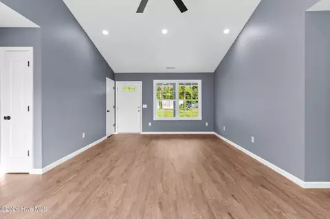 Living - 216 Hc Powers Rd, Wallace, NC 28466 photo 2 of 2