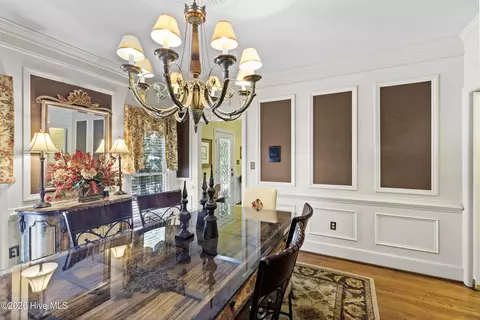 Dining - 3287 Surrey Rd, Thomson, GA 30824 photo 2 of 4