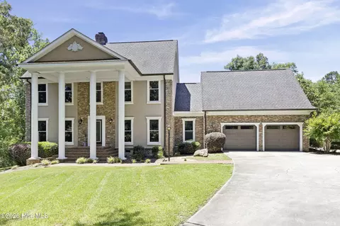 Exterior - 3287 Surrey Rd, Thomson, GA 30824 photo 1 of 10