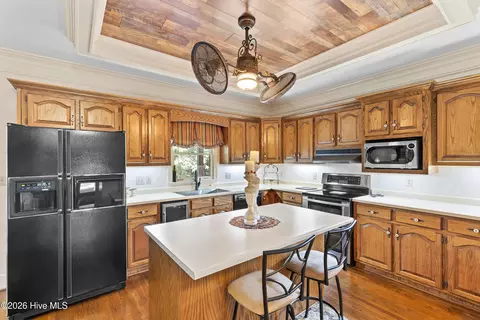 Kitchen - 3287 Surrey Rd, Thomson, GA 30824 photo 1 of 3