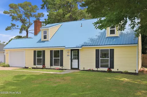 105 Woodside Ct, Jacksonville, NC 28546