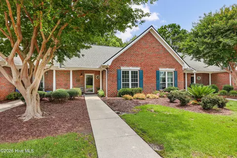 1600 Sturdivant Dr #15, Wilmington, NC 28403