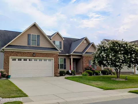 805 Megan Dr, Greenville, NC 27834