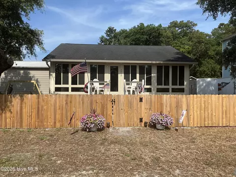 3908 Cross St SE, Bolivia, NC 28422
