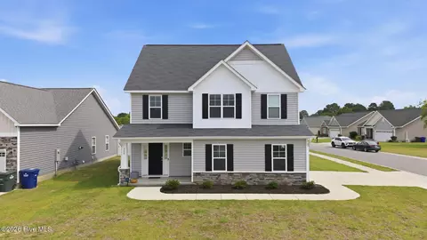 300 Sequoia Dr, Greenville, NC 27858