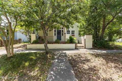 804 S 6th St, Wilmington, NC 28401