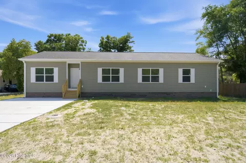 2802 Worth Dr, Wilmington, NC 28412