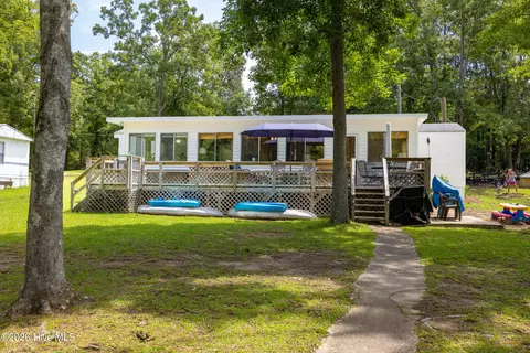 44 Darnell Dr, Cross Hill, SC 29332