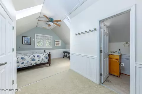 Bedroom - 121 Harbour Dr, Hubert, NC 28539 photo 5 of 5