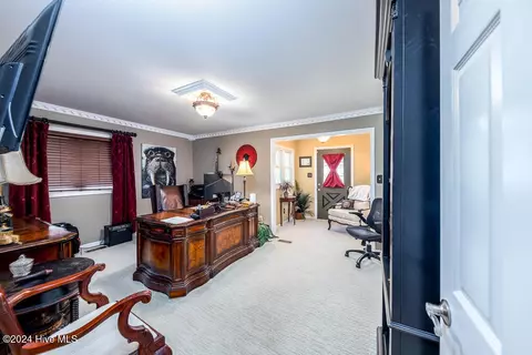 Entry Way - 121 Harbour Dr, Hubert, NC 28539 photo 2 of 2