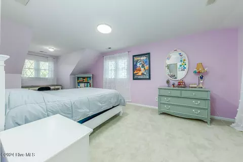 Bedroom - 121 Harbour Dr, Hubert, NC 28539 photo 2 of 5