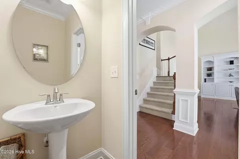 Entry Way - 130 Shadow Creek Ct, Pinehurst, NC 28374 photo 2 of 4