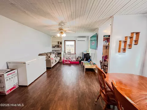 Living - 47 Hatchett St, Murphy, NC 28906 photo 1 of 1