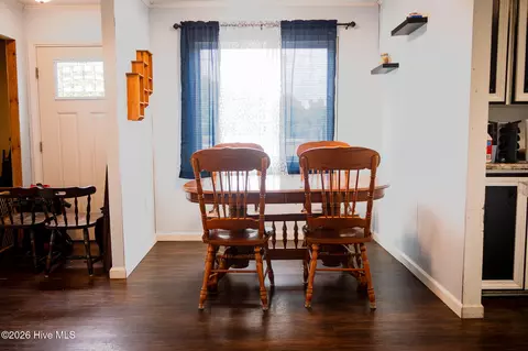 Dining - 47 Hatchett St, Murphy, NC 28906 photo 1 of 2