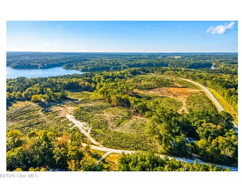 1369 Lakeshore Estates Dr, Lincolnton, GA 30817