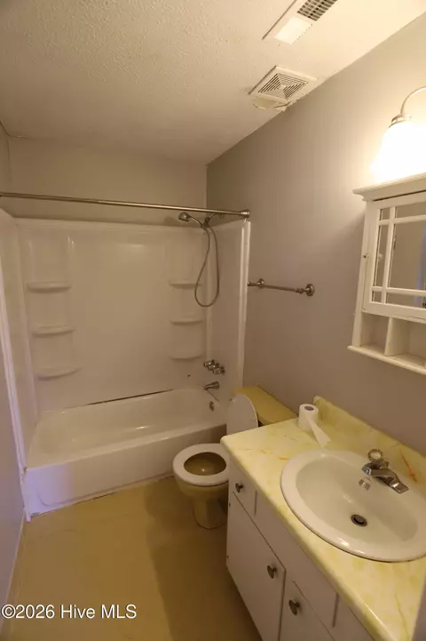 Bath - 4422 Forrest Dr, Martinez, GA 30907 photo 2 of 2