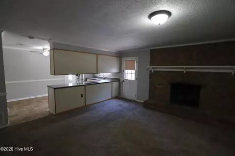 Living - 4422 Forrest Dr, Martinez, GA 30907 photo 2 of 4