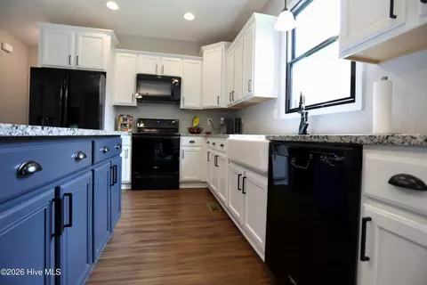 Kitchen - 5 Birdie Ct, Jackson Springs, NC 27281 photo 2 of 4