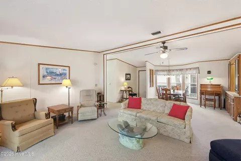 605 Outrigger Ct, Hampstead, NC 28443 photo 9