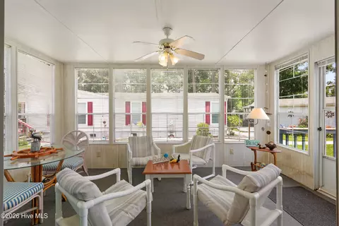 605 Outrigger Ct, Hampstead, NC 28443 photo 25