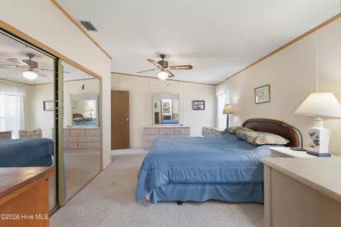 605 Outrigger Ct, Hampstead, NC 28443 photo 20