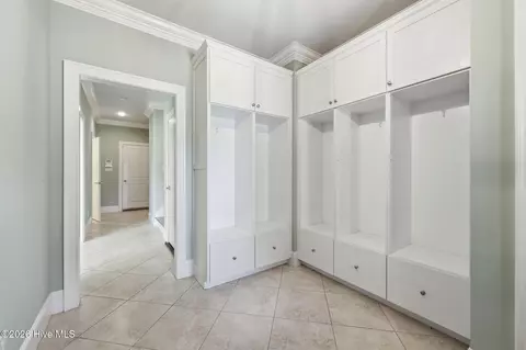 Entry Way - 807 E Front St, New Bern, NC 28560 photo 2 of 3