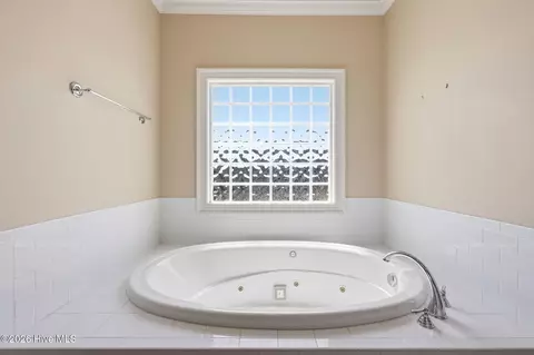 Bath - 807 E Front St, New Bern, NC 28560 photo 5 of 9