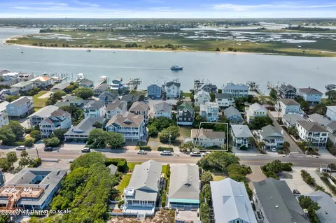 734 S Lumina Ave, Wrightsville Beach, NC 28480