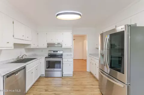 Kitchen - 880 Chase Rd, Evans, GA 30809 photo 1 of 3