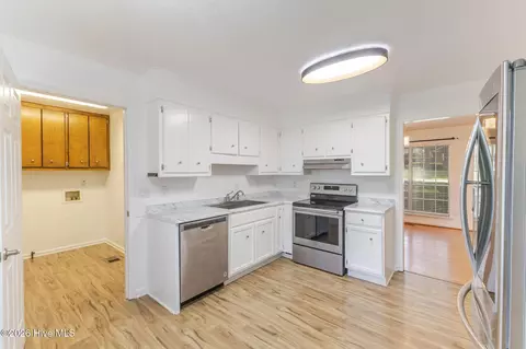 Kitchen - 880 Chase Rd, Evans, GA 30809 photo 2 of 3