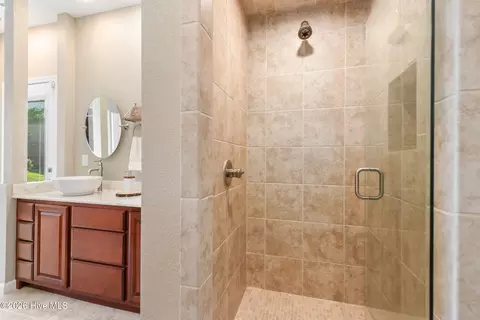 Bath - 185 Lunsford Rd, Murphy, NC 28906 photo 4 of 13