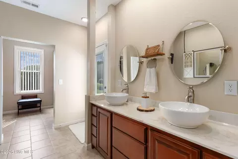 Bath - 185 Lunsford Rd, Murphy, NC 28906 photo 5 of 13
