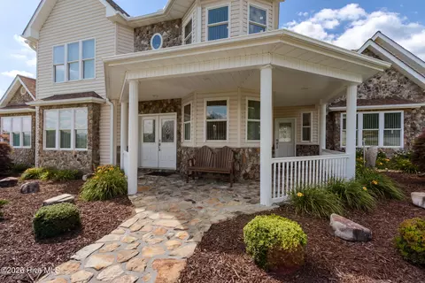 Exterior - 185 Lunsford Rd, Murphy, NC 28906 photo 4 of 29