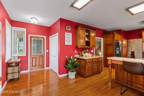 Entry Way - 185 Lunsford Rd, Murphy, NC 28906 photo 4 of 15