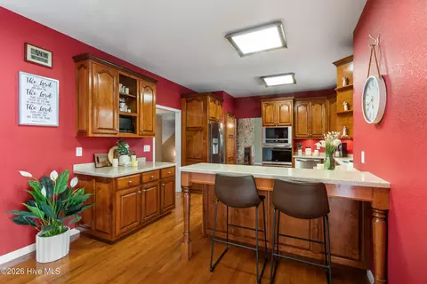 Kitchen - 185 Lunsford Rd, Murphy, NC 28906 photo 6 of 7